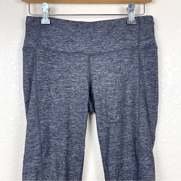 Athleta Quest Mind Over Mat Capri Legging Size Small Women - Picture 4 of 16